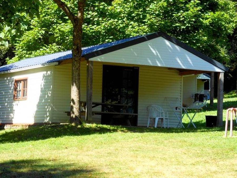 Camping Au Bois de Calais - Chalet 6 personnes - Chalet Poisson : 3 chambres, lave vaisselle, Tv 6 pers in Région de Tulle