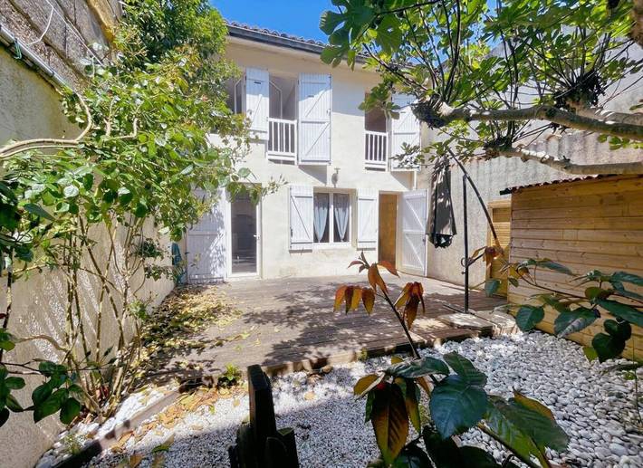 Ferienhaus für 5 Personen, mit Terrasse und Garten sowie Ausblick