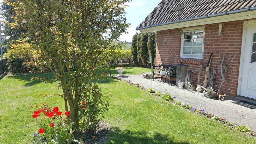 Ferienwohnung für 2 Personen, mit Garten und Seeblick sowie Ausblick in Wittenbeck