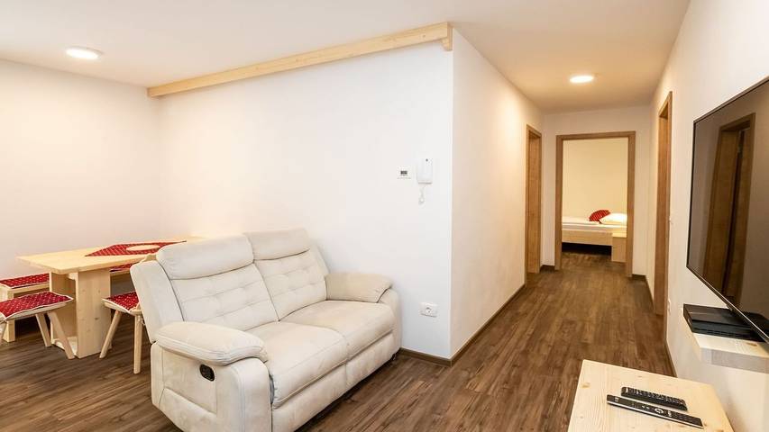 Appartamento per 4 persone, con giardino e balcone in Alpi Giulie