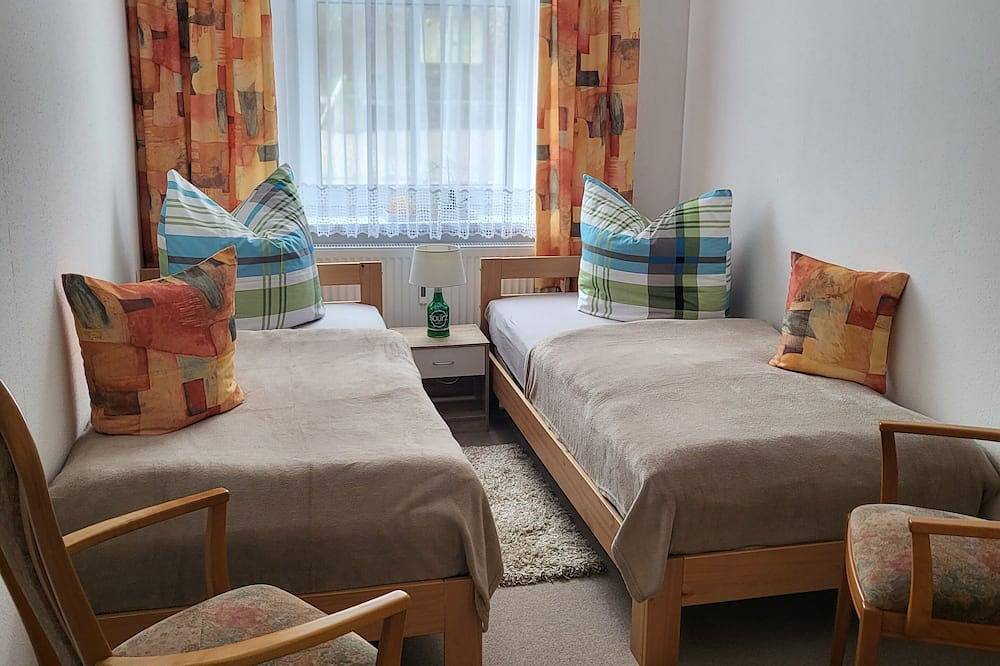 Ganze Wohnung, Schöne Ferienwohnung Oderberg<br>Angermünder Straße 64 16248 Oderberg in Oderberg, Britzer Platte