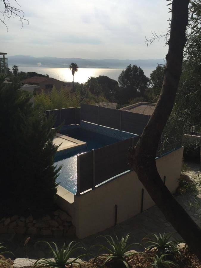 Villa pour 12 personnes, avec piscine ainsi que balcon et vue à Ajaccio - 4