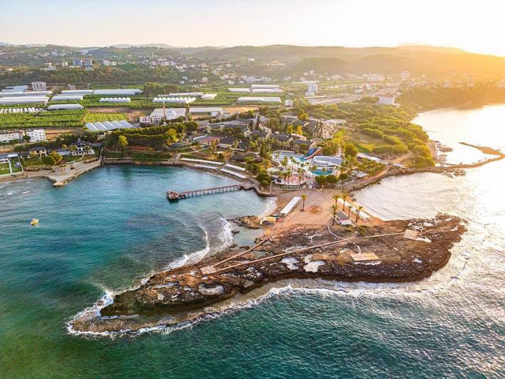 Bungalow für 2 Personen, mit Sauna und Kinderpool sowie Pool und Garten in Türkische Mittelmeer-Region