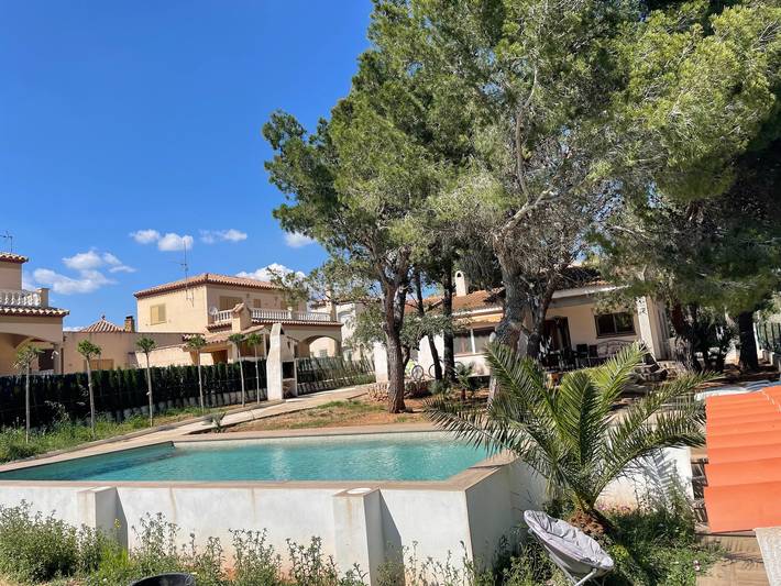Location de vacances pour 8 personnes, avec jardin dans Les Tres Cales - 3