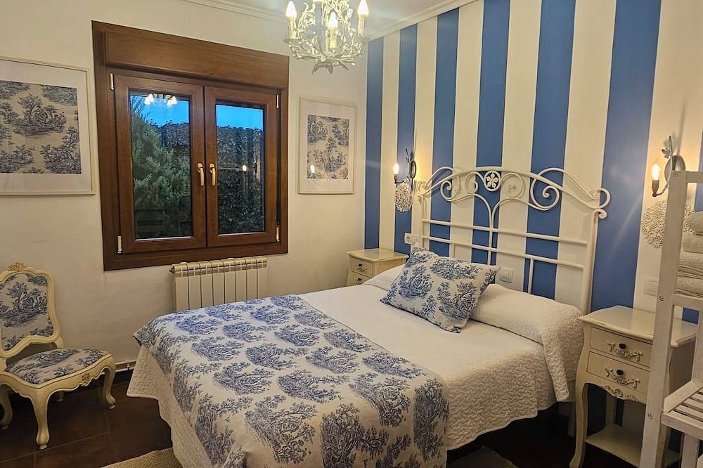 Legado de Zabala, unique & exclusive rural house. With views, garden & solarium! in Laguardia, Rioja Alavesa