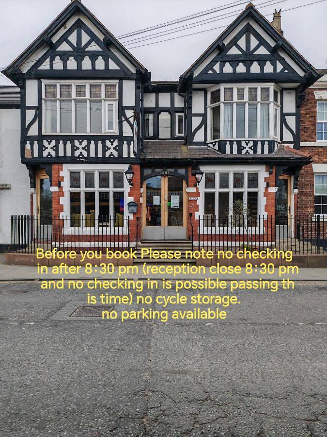 Bed and breakfast for 2 people in Chester