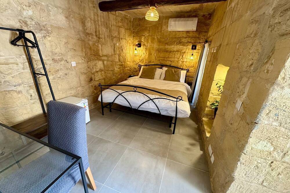 Kappella Boutique - Room 3 in Żurrieq, Malta Island
