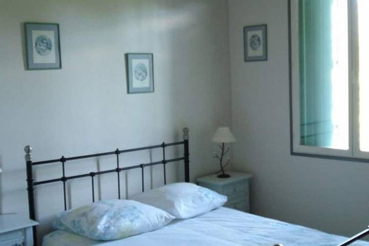 Location de vacances pour 7 personnes, avec jardin et piscine, animaux acceptés à Camélas - 2