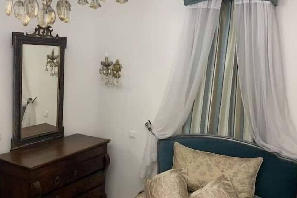 Apartamento entero, Maison du Roy - Royal Chambers August still Available!  in Saint-Antonin-Noble-Val, Macizo Central