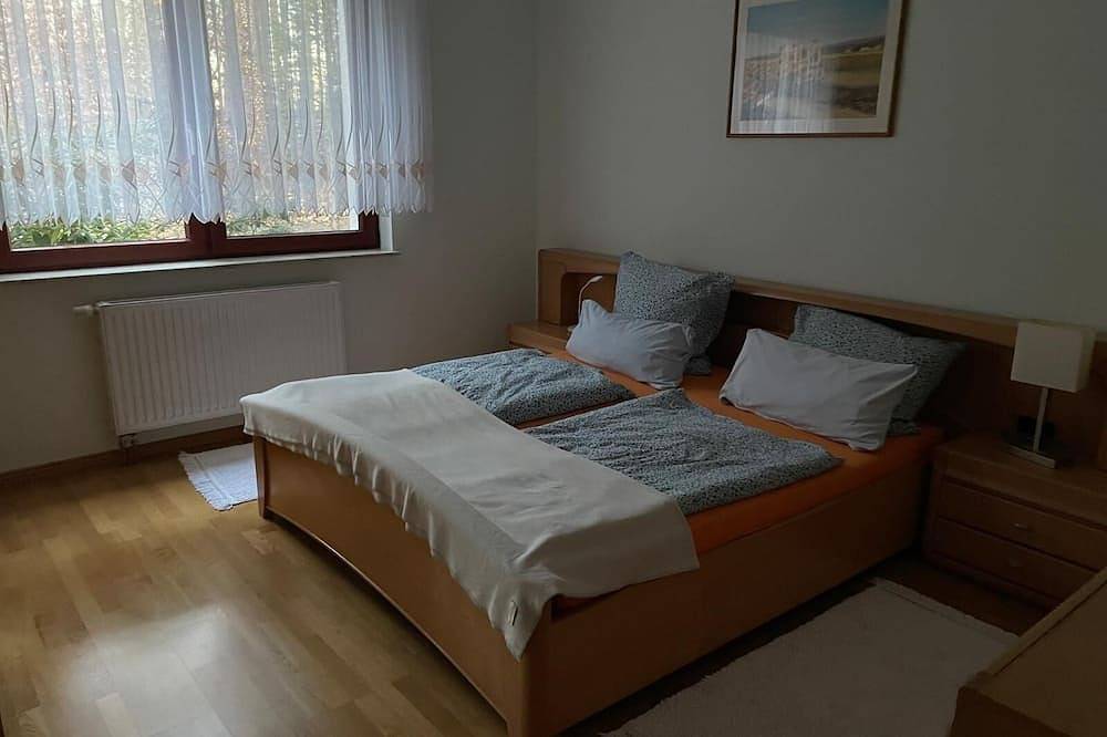 Ganze Wohnung, Fewo \"Hedwig\" in Bad Saarow 5 min bis zum Scharmützelsee,  Strand, Wald, Kurpark in Bad Saarow, Dahme-Seengebiet