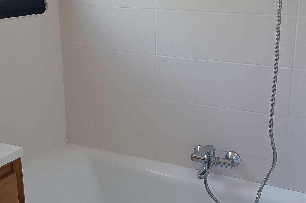 Le Saint Jacques in Nans-les-Pins, Brignoles region