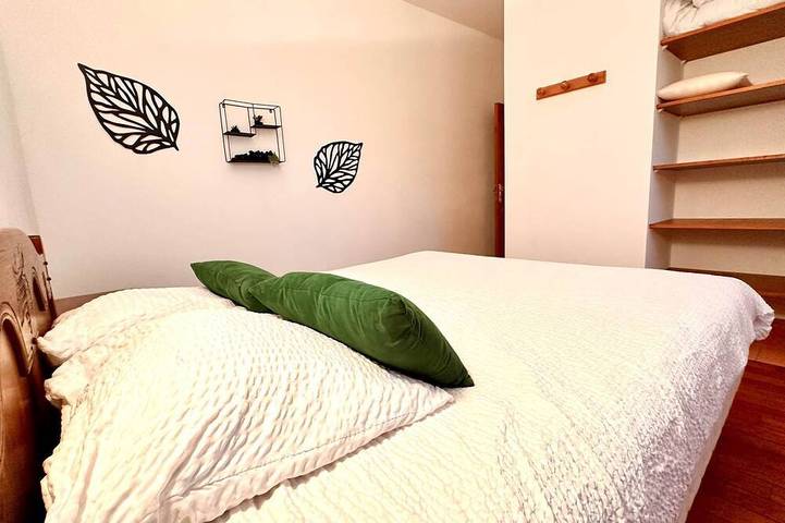 Location de vacances pour 15 personnes, animaux acceptés à Lignol-le-Château - 3