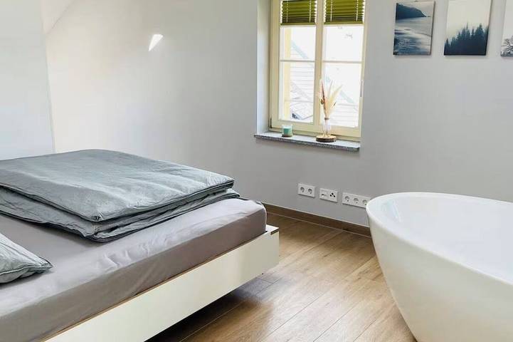 Ganze Wohnung, Traumvilla im Herzen Hainichens in Hainichen, Chemnitz und Umgebung