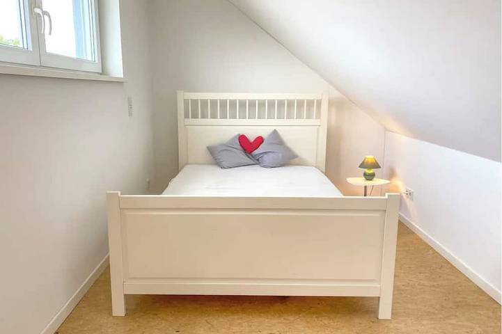 Ferienwohnung für 4 Personen, mit Balkon in Petersberg - 2