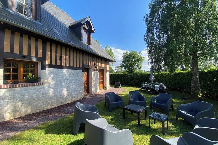Gîte pour 9 personnes, avec jardin