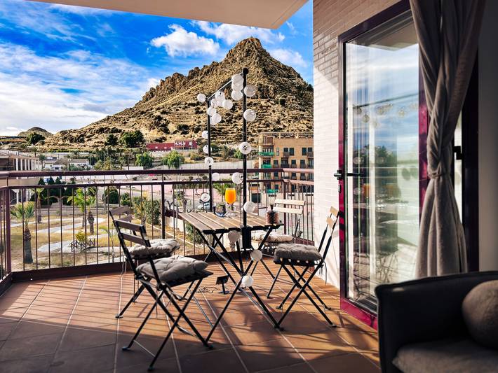 Ferienwohnung für 3 Personen, mit Balkon und Garten sowie Kinderpool - 1