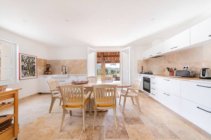 Ferienhaus für 8 Personen mit Terrasse in La Bouilladisse, Mittelmeerküste (Frankreich)