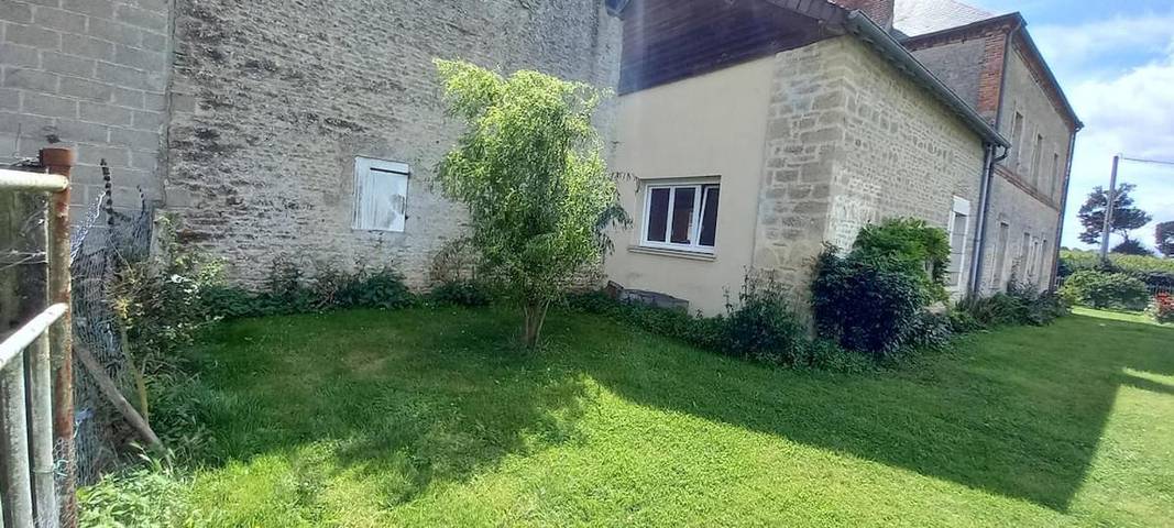 Location de vacances pour 2 personnes, avec terrasse dans Boischampré - 2