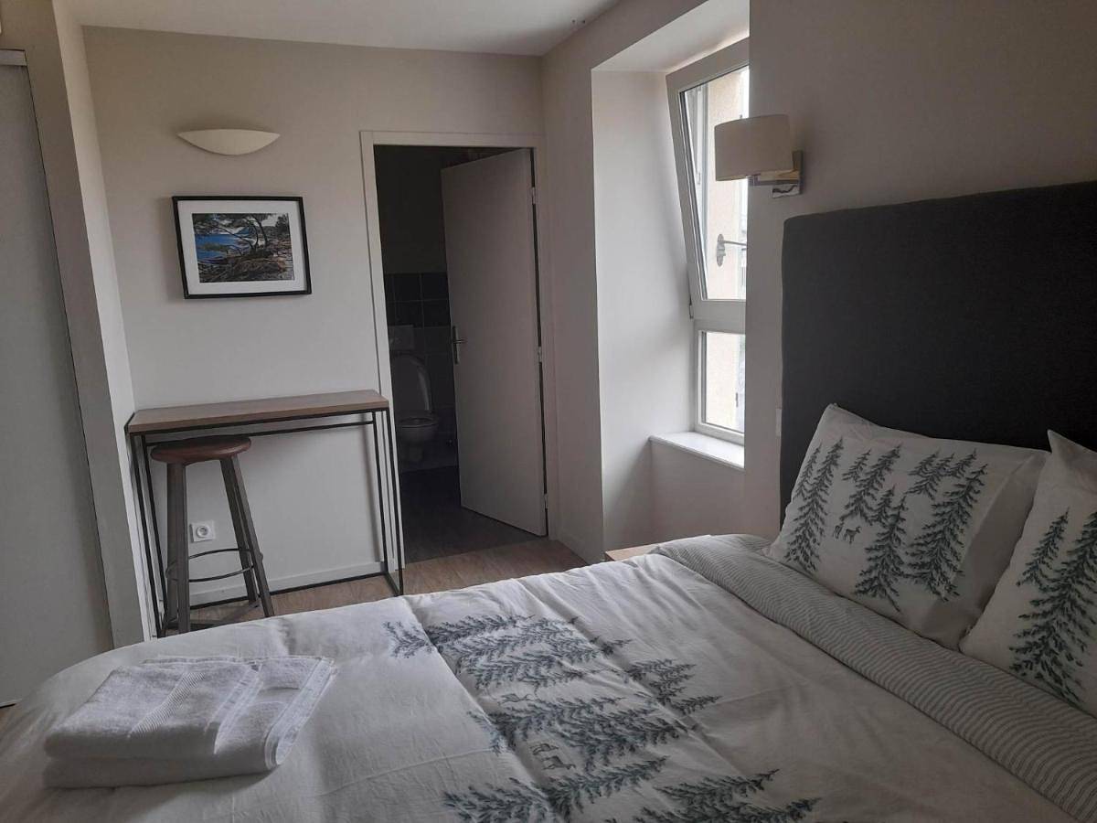 Double Room in Le Vernet-Chaméane, Région de Besse-et-Saint-Anastaise