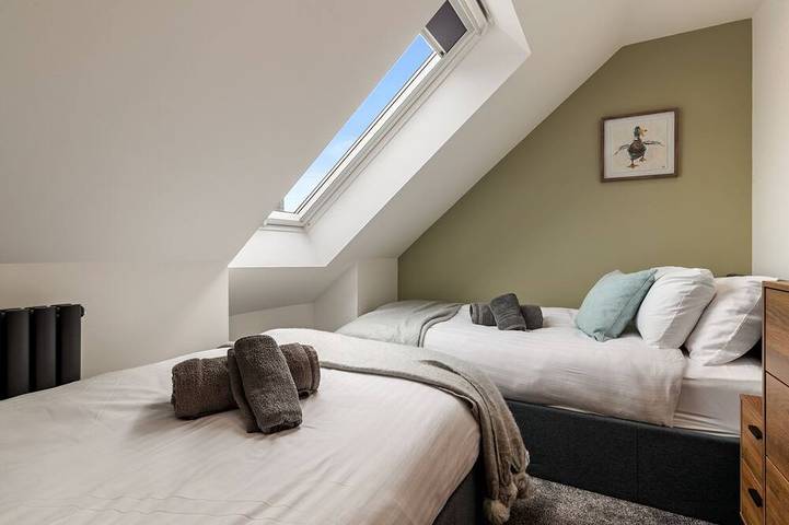 Sycamore Cottage with private Hot tub in Pembrokeshire