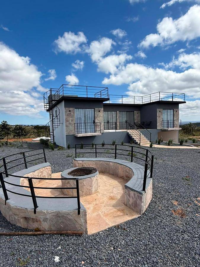 Casa de vacaciones para 8 personas, con jacuzzi además de jardín y balcón - 1