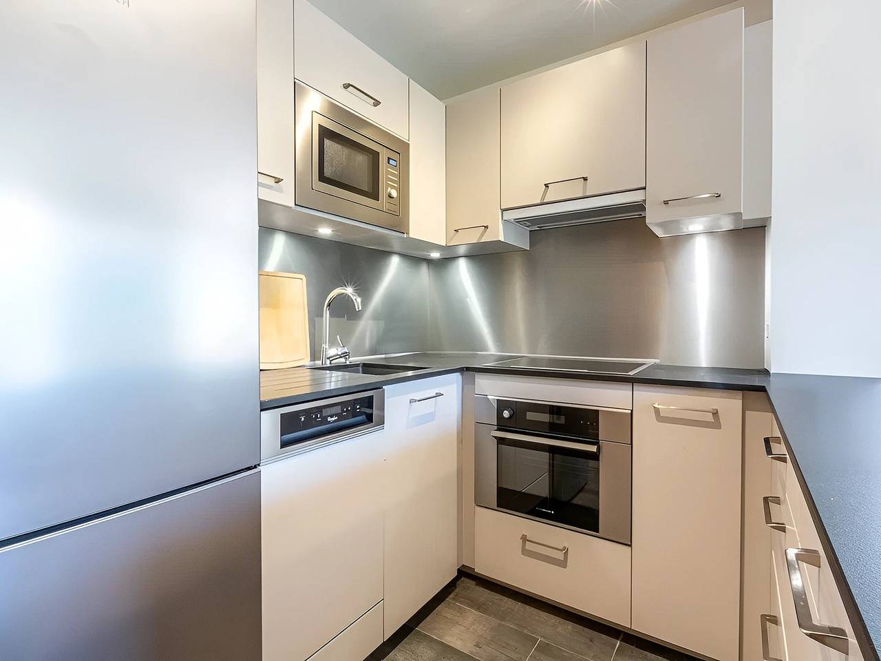 Appartement entier, Appartement spacieux 4 pièces proche pistes avec Wifi in La Clusaz, Région d'Annecy