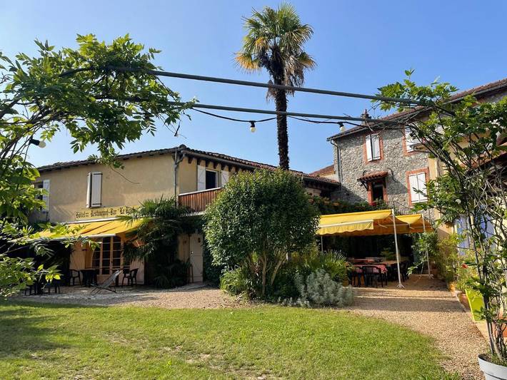 Hôtel pour 2 personnes, avec balcon ainsi que vue et jardin à Barbazan