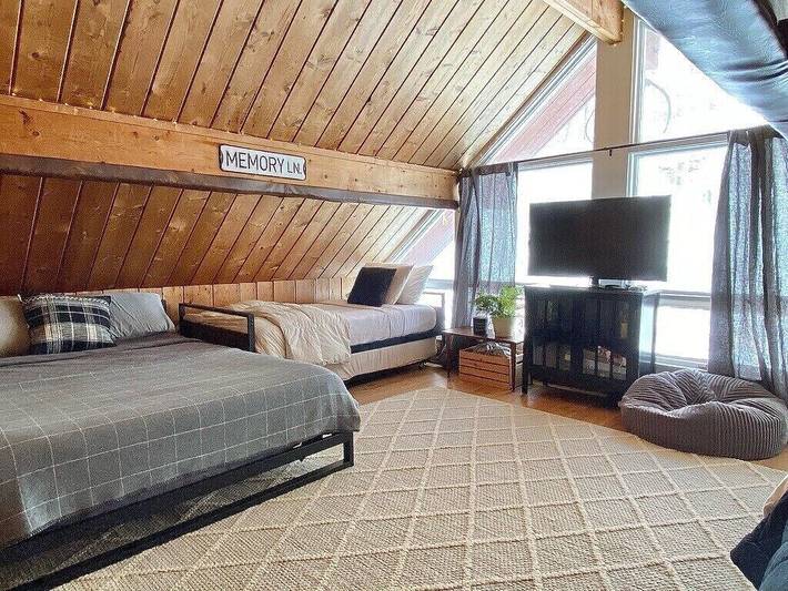 Vacation home for 8 people, with yard and balcony in Vermont