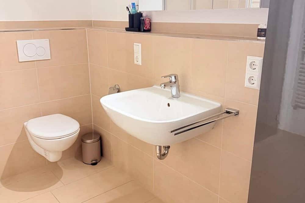 Ganze Wohnung, Modernes voll möbliertes Neubau Apartment mit Terrasse in ruhiger Lage in Osnabrück, Osnabrücker Land