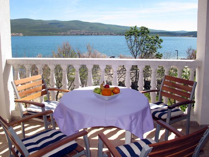 Appartamento per 6 persone, con Balcone e Terrazza nonché Giardino a Zara
