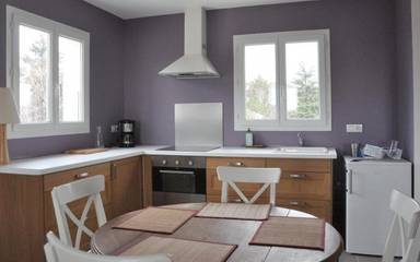 Gîte pour 3 personnes, avec jardin et vue, animaux acceptés à Crozes-Hermitage