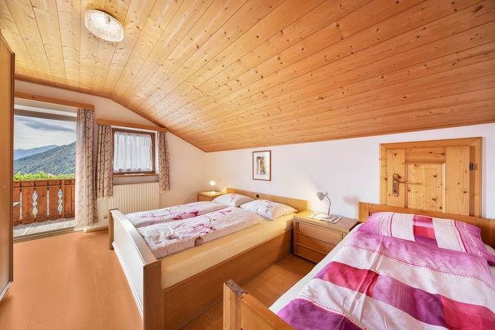 Entire apartment, Holiday Apartment "Priml - Wieserhof" with Balcony & Garden in Sarnvalley, Sarntal Alps