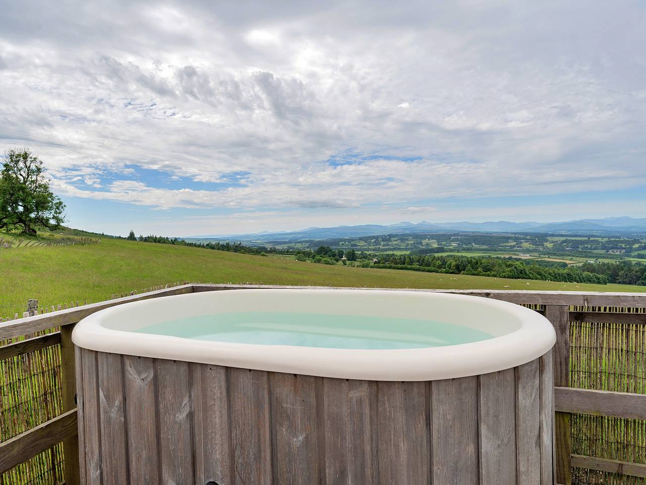 Yurt in Gleneagles with Hot Tub Retreat in Auchterarder, Perthshire
