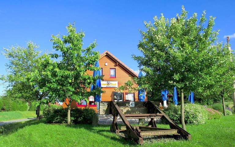 Hotel für 3 Personen, mit Terrasse, mit Haustier in Floß