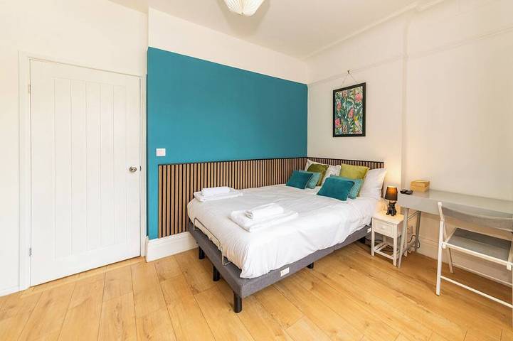 Private Studio Near Shops & River Thames - Pass the Keys in Reading, Berkshire