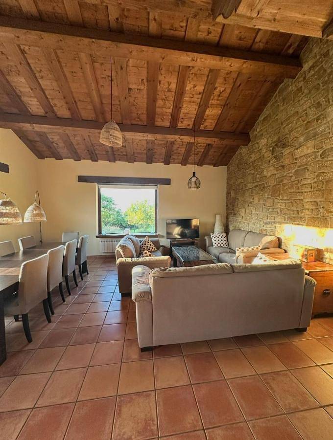 Casa de vacaciones para 8 personas, con Balcón y Jacuzzi además de Terraza y Jardín en Comarca de la Sidra - 3