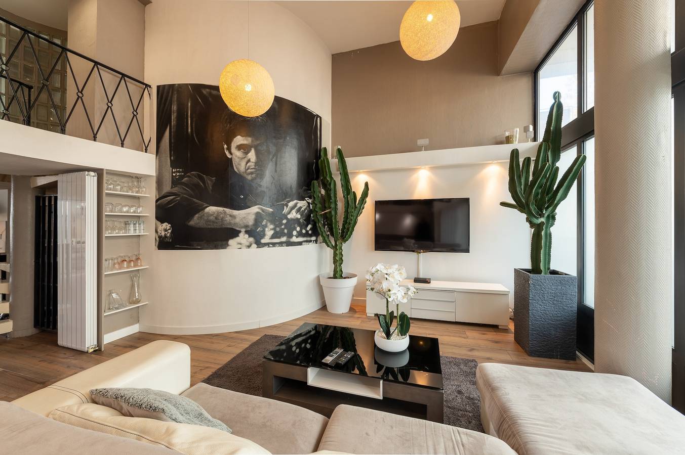 'Beau Loft Lorient - Centre Ville' avec terrasse privée et Wi-Fi in Lorient, Côte des Mégalithes