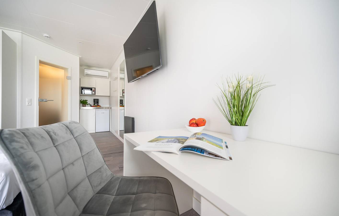 Ganze Ferienwohnung, Gemütliches Strand-Apartment mit Gartenblick & WiFi in Sagard, Nationalpark Jasmund