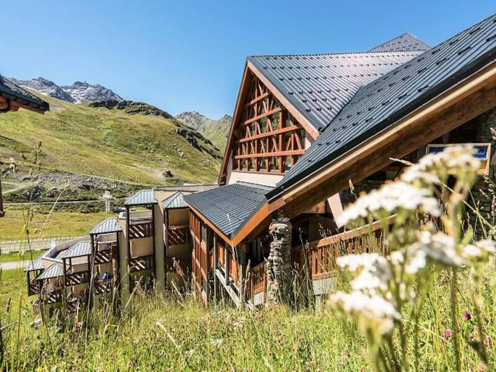 Location de vacances pour 4 personnes, avec sauna ainsi que balcon et jacuzzi, animaux acceptés à Val Thorens