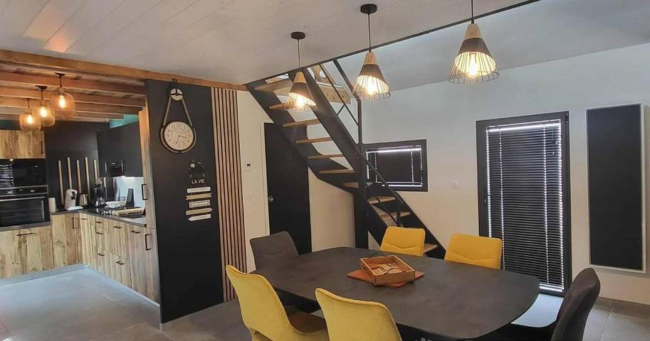 Location de vacances pour 4 personnes, avec Terrasse et Jardin à Le Hézo