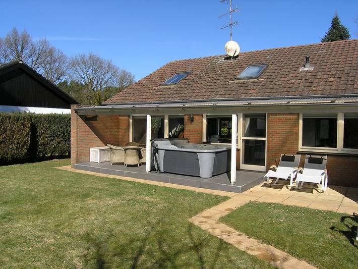 Ferienhaus für 4 Personen, mit Terrasse und Whirlpool sowie Garten und Sauna, mit Haustier in Landkreis Grafschaft Bentheim