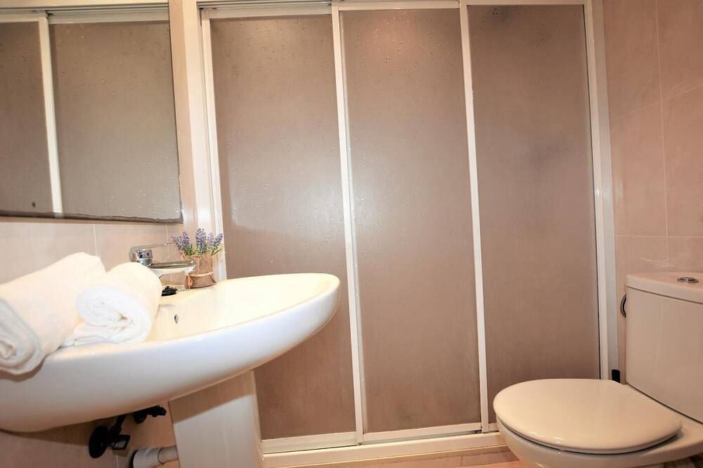 Entire apartment, Leonor 6º2ª - Calafell in Calafell, Costa Dorada