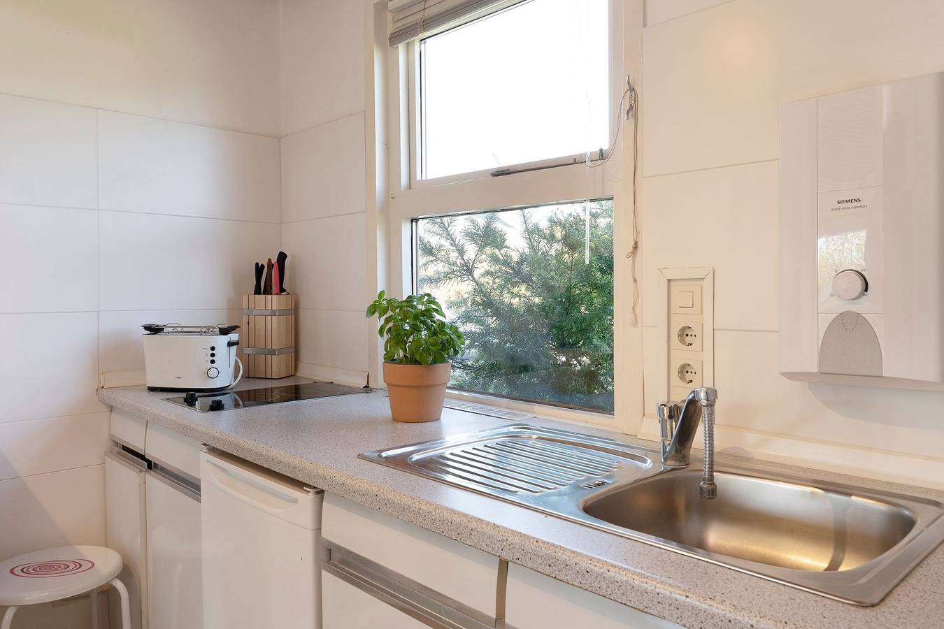 Ganze Ferienwohnung, Zwergenhaus mit Meeresrauschen in Lensterstrand, Grömitz