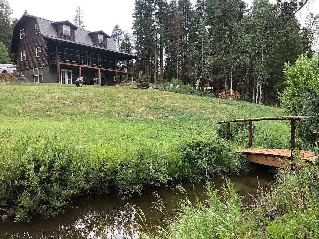 Mountain lodge w/creekside sauna and patio w/ fire pit - Casinos nearby! in Arapaho and Roosevelt National Forests
