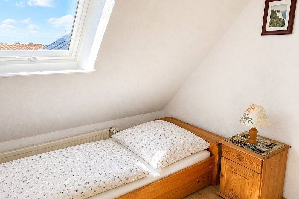 Ganze Wohnung, Hof Kracht – \"Tromper Wiek\" Wohnung für 6(-8) Personen mit Balkon & Ostseeblick in Putgarten, Rügen