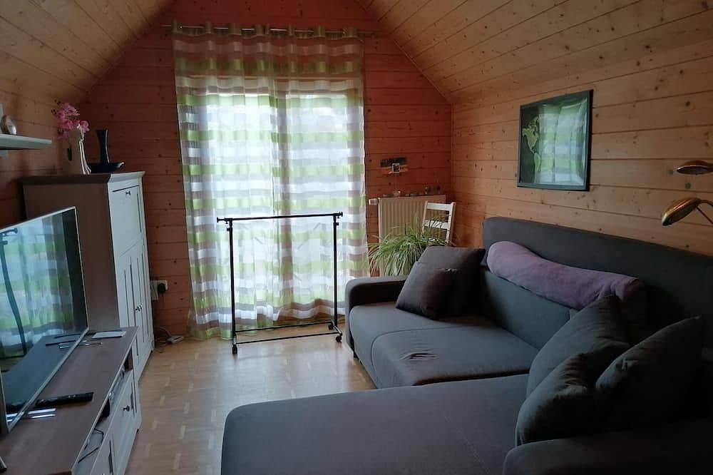 Ganze Wohnung, Gemütliches Ferienhaus mit Außenterrasse und Biogarten in Ebern, Landkreis Haßberge