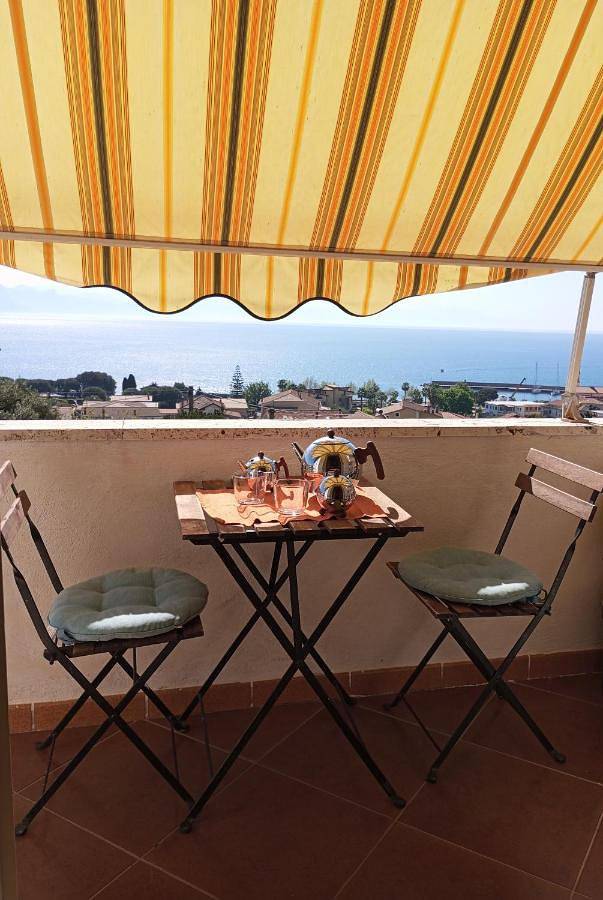Appartamento vacanze per 4 persone, con panorama e balcone, con animali domestici - 1