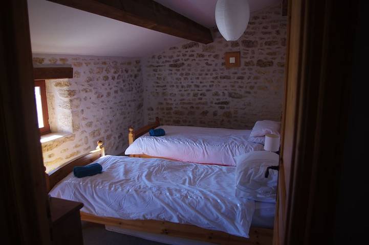 Location de vacances pour 10 personnes, avec terrasse et jardin à Saint-Savinien - 4