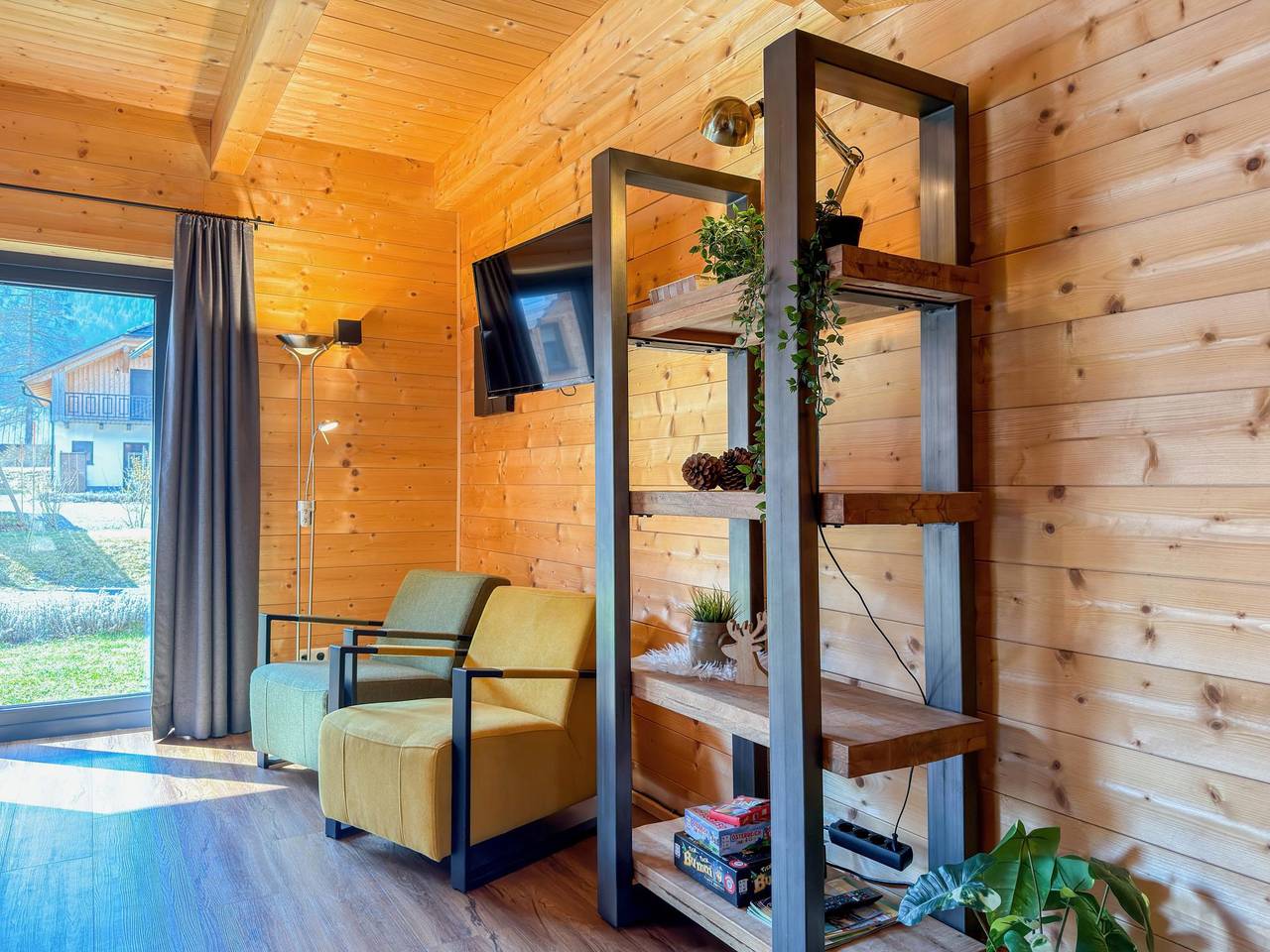 Lovely holiday home on park near ski resort in Hermagor-Pressegger See, Distretto di Hermagor