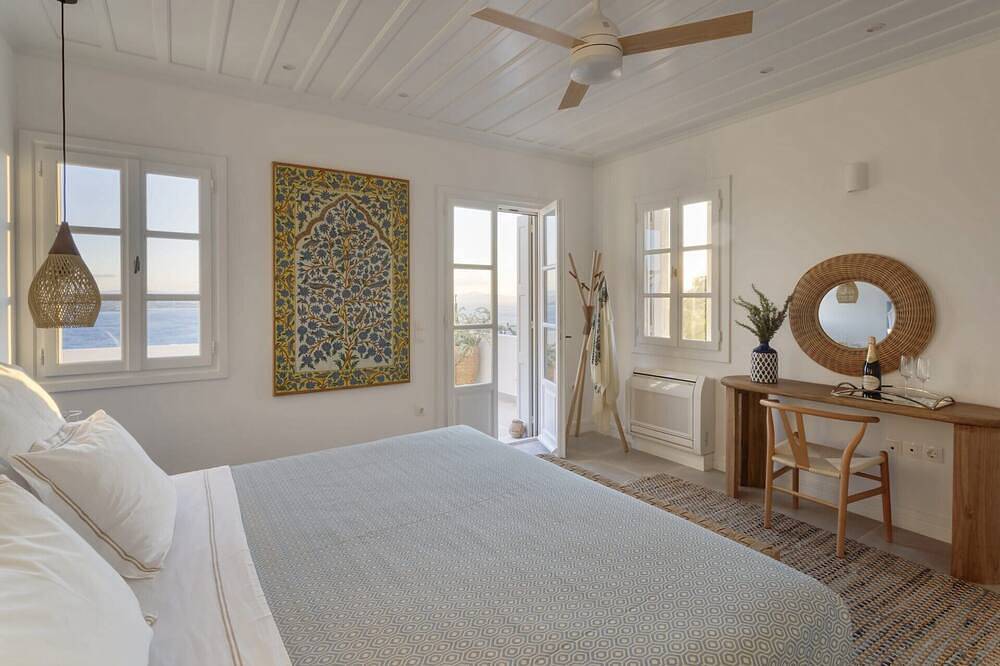 Catrine - Seven Bedroom Villa, Sleeps 15 in Spetses City, Spetses